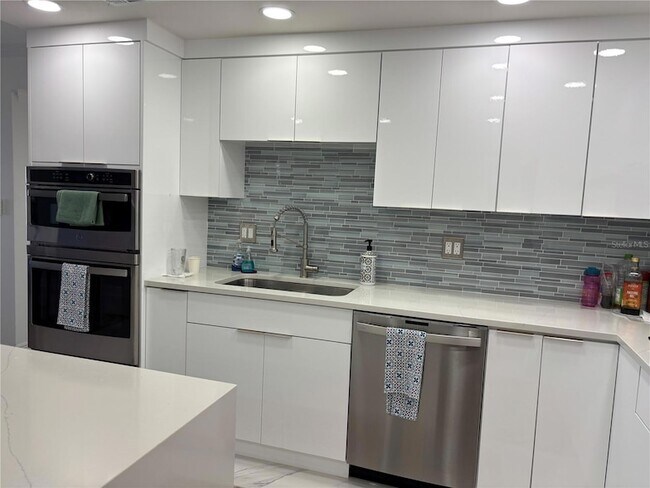 Photo - 1390 Gulf Blvd Unidad 1204