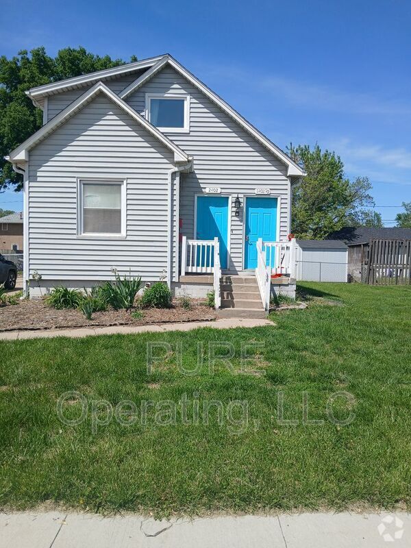 Building Photo - 2402 Ave A Unit #1 Rental