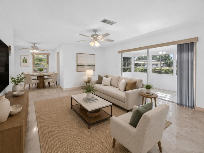 Photo - 300 NW 42nd St