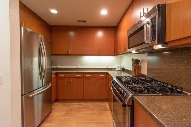 10745 N De Anza Blvd Unit 210