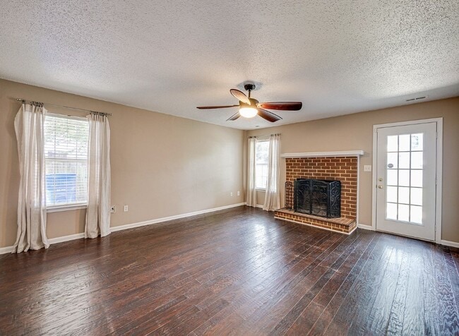 Photo - 906 Bellgate Ct