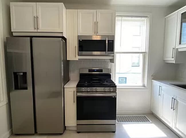 Photo - 3331 N Whipple St Unidad 1