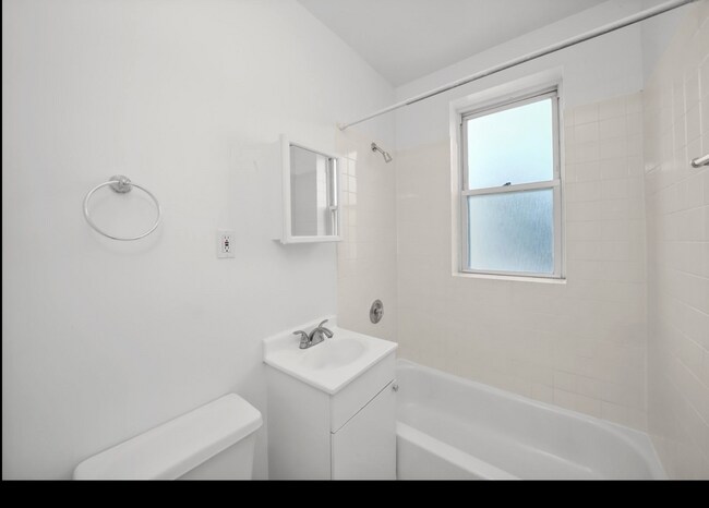3036 W Wellington Ave Unit 3
