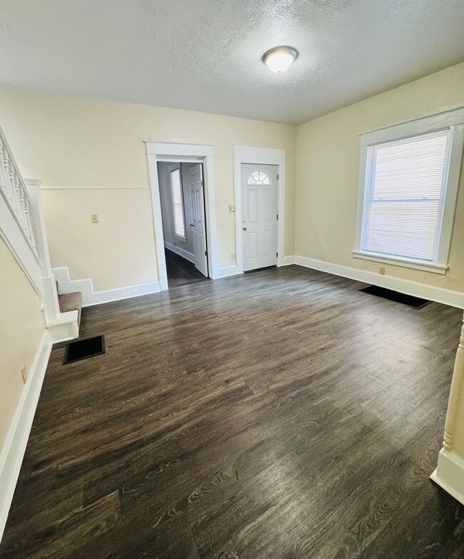 Photo - This home shines!