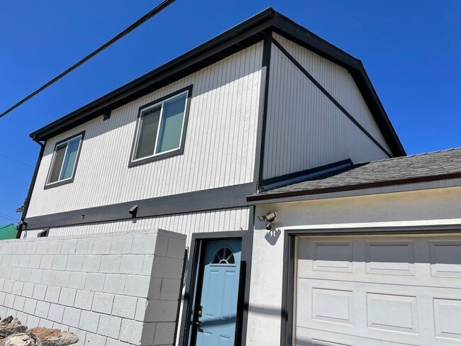 Building Photo - 847 Carolina St