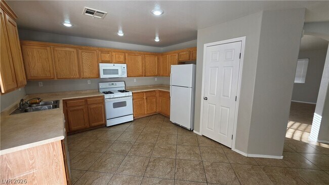 Photo - 5769 Old Colony Dr