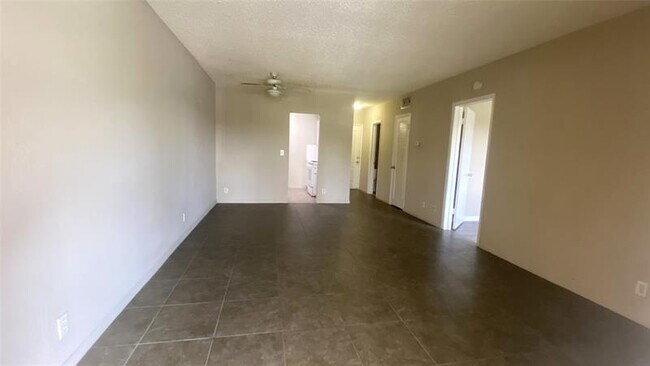 Photo - 770 SE 2nd Ave Unit B211