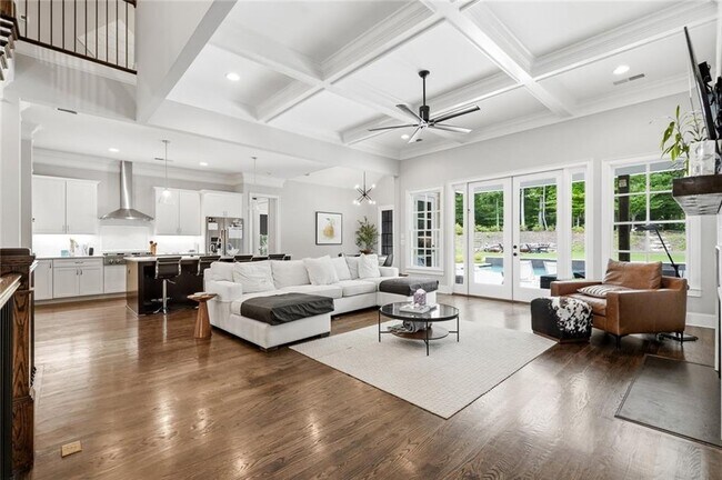 Photo - 1012 Summit View Ln