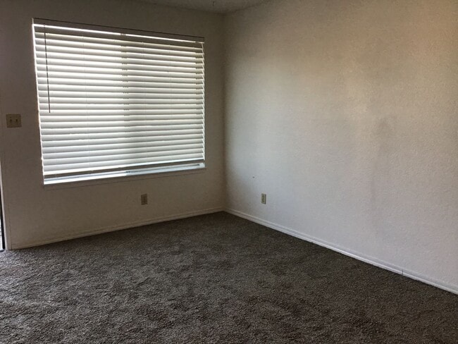 Photo - <b>2 Bedroom Reno Condo in Gated Community<br><br>