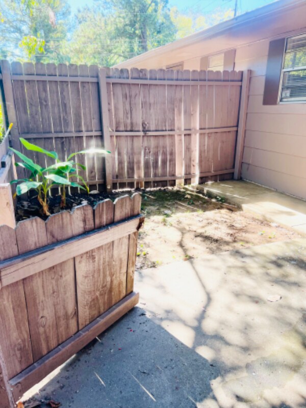 3804 Colonial Park Cir SW Condo Unit D Condo for Rent in Huntsville