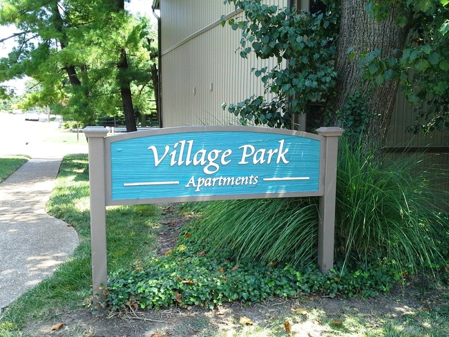 Village Park Apartments - Creve Coeur, Mo 