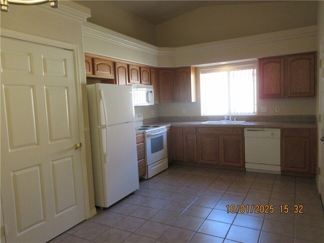 Photo - 3156 Gordon Dr