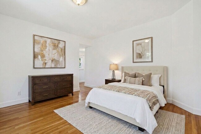Photo - 267 Cherry St
