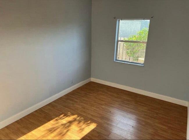 Photo - 519 NW 10th Ave Unit B