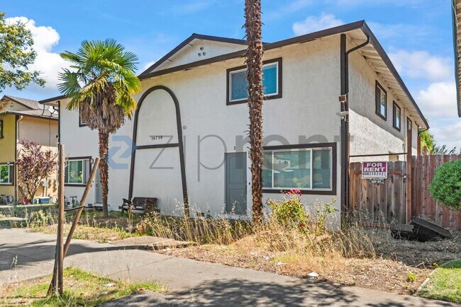 Unit Apt 2