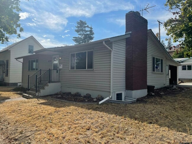 Photo - 624 2nd St