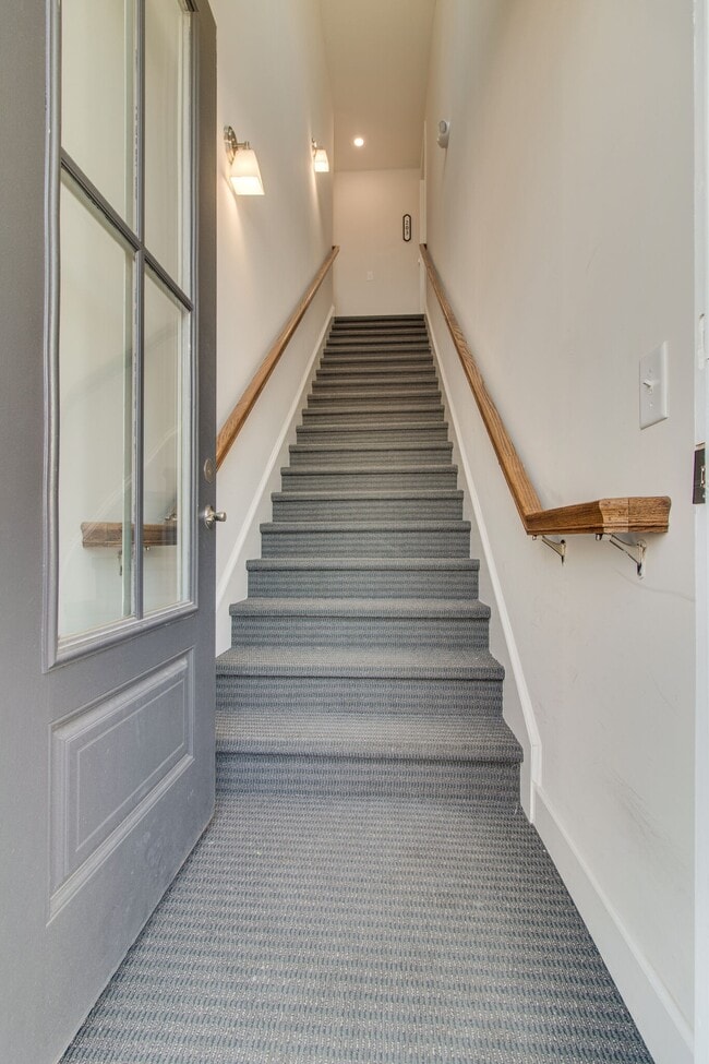 Photo - 1980 Carothers Rd Unit 202