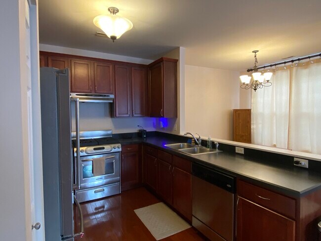 Photo - 1587 Millbrook Dr Unidad 1587