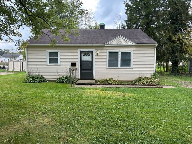 Building Photo - 393 Spayer Ln
