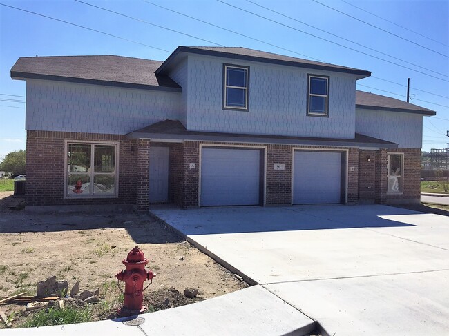 Building Photo - 941 Brookview Dr Unit B Rental