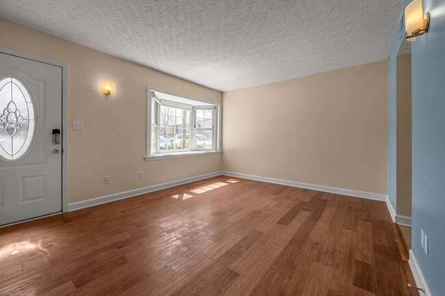 Photo - 139 Regency Point Path