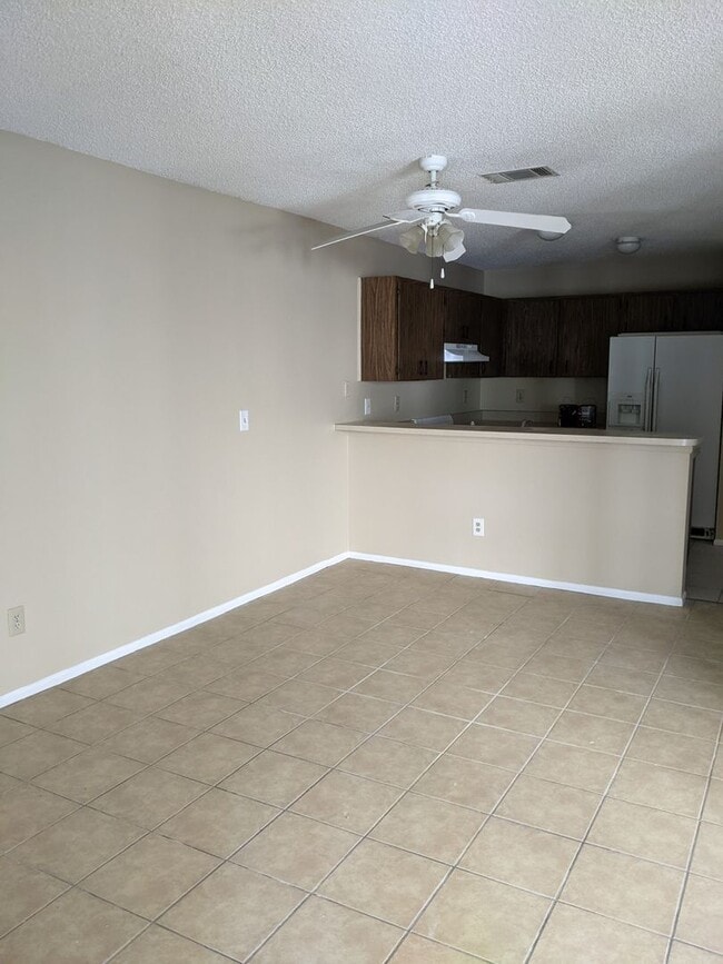 Photo - Oakwood Villas - Two Bedroom Two Bath Townhouse