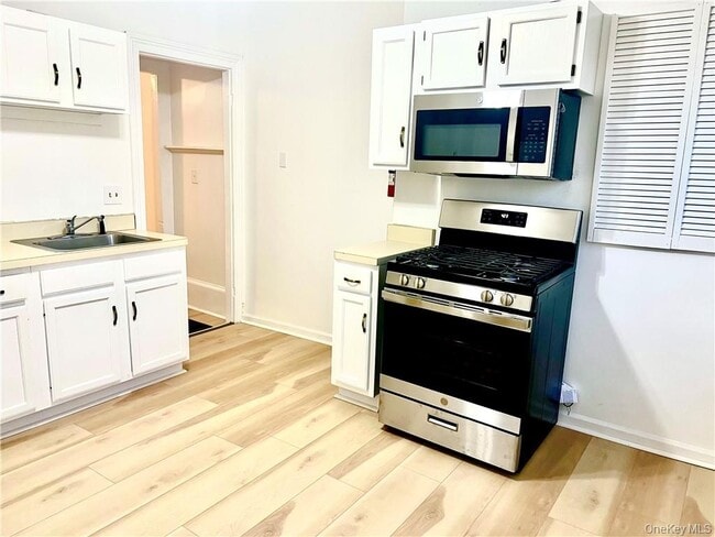 Photo - 9 Hornbeck Ave