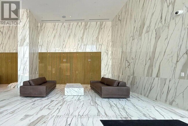 Photo - 448 Burnhamthorpe Rd W Unit 1812