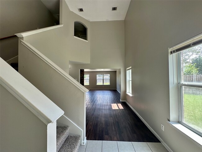 Photo - 8607 Heather Bluff Ct