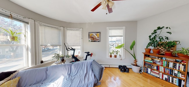 33 Pleasant St Unidad 2