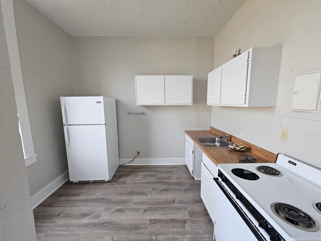 Photo - 221 Fir St Unidad E