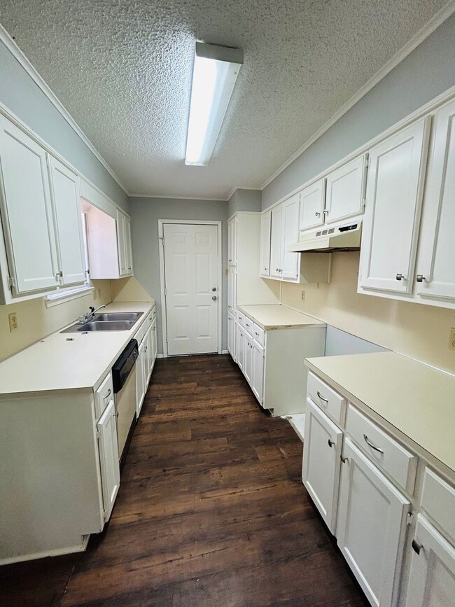 Photo - 324 Mill Creek Cir