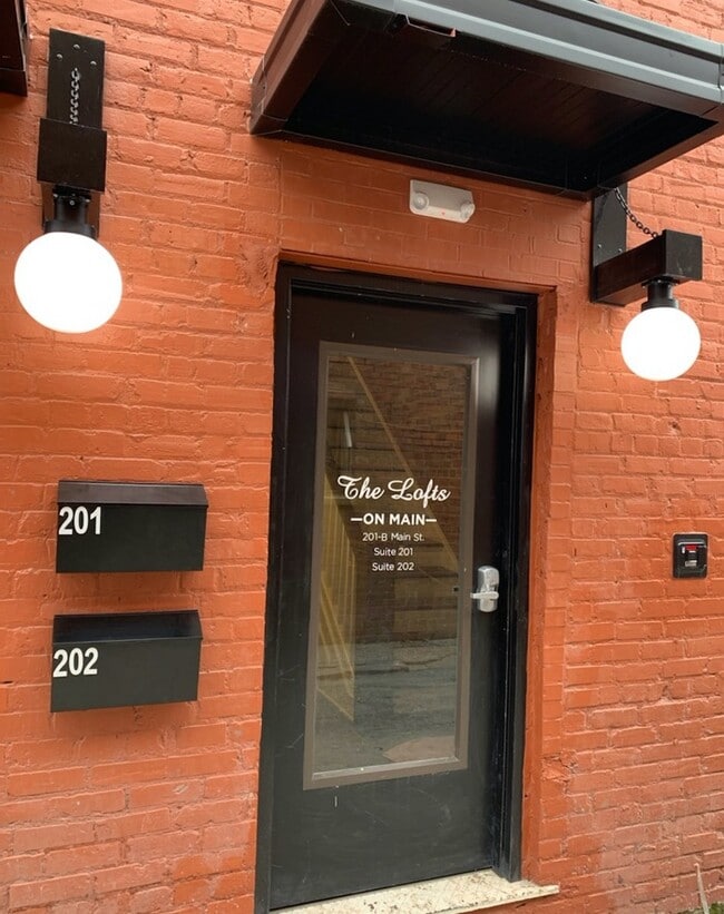 Photo - 201-B East Main Street, Suite 201 Unidad 1