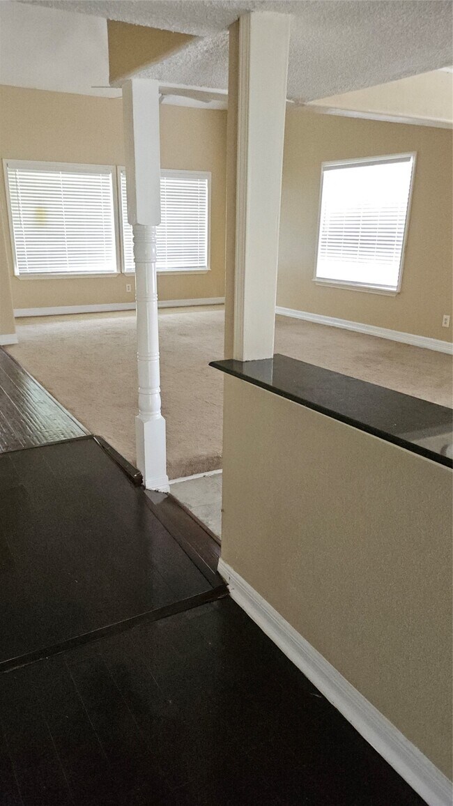Photo - 12807 Villawood Ln
