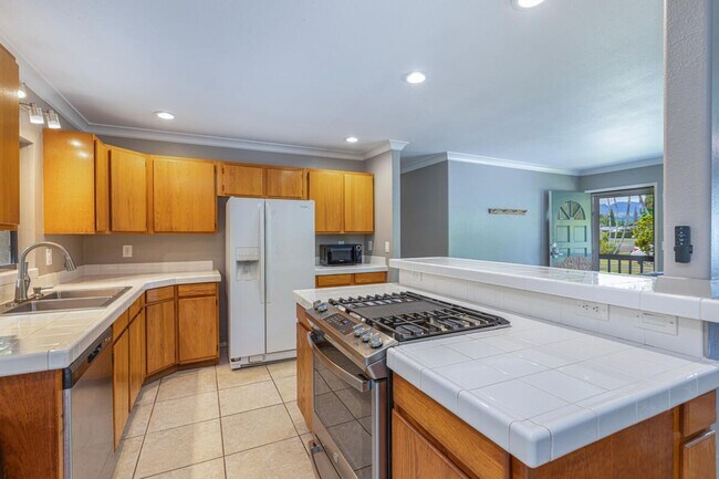 5806 Koali St Unit Main
