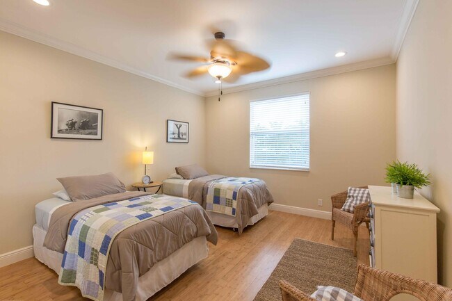 Photo - 3650 Middleburg Dr