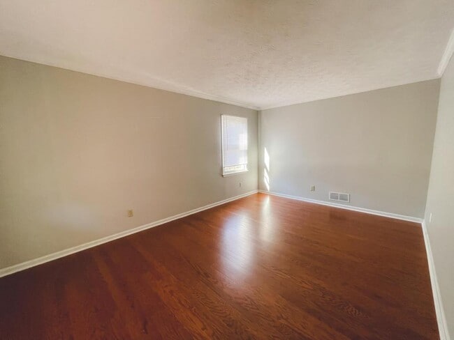 Photo - 2021 Hunters Cove Dr