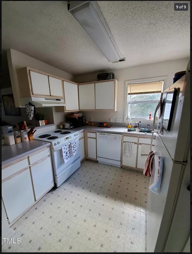 Photo - 1140 Carlton Ave Unidad 102