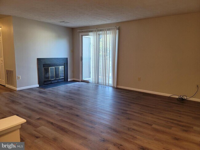 Photo - 812 Stratford Way Apartment Unit M