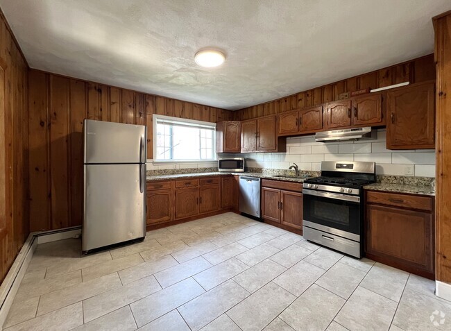 Building Photo - 41 Hancock Ave Unit 2 Rental