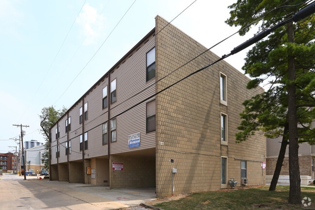 Photo - 706 S Locust St