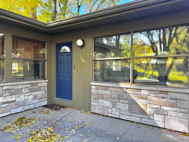 Photo - 7102 Woodhue Ln