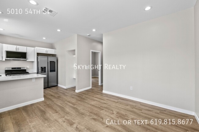 Photo - 5010 54th St