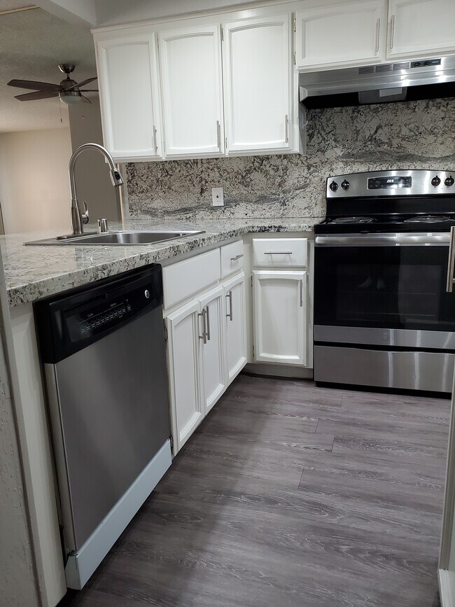 Photo - Lauren Garden Villas