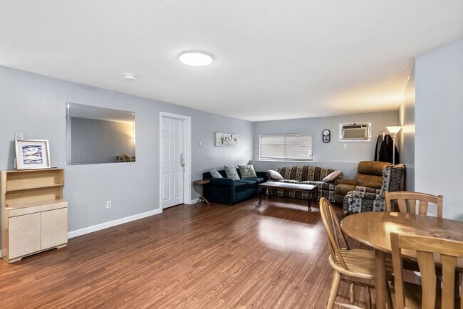 Photo - 11 Gibbs St Unit 40