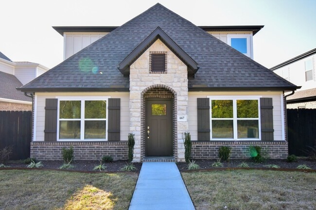 Building Photo - Now Pre-Leasing!!! Stunning 4 Bedroom, 3.5 Bathroom Home