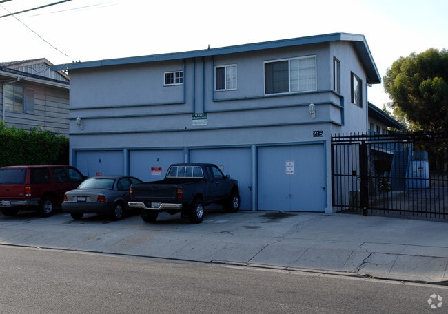 216 W Plymouth St - 216 W Plymouth St Rental