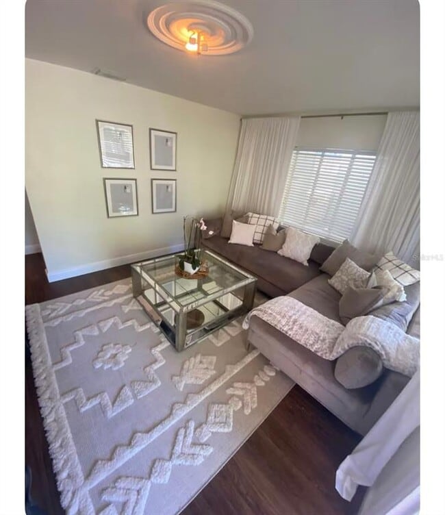 Photo - 2116 W St John St