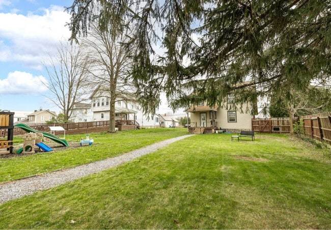 Photo - 505 N Broad St