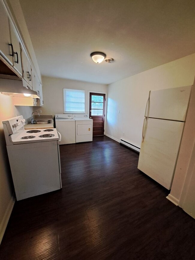 Photo - 1346 Strand St Unit A